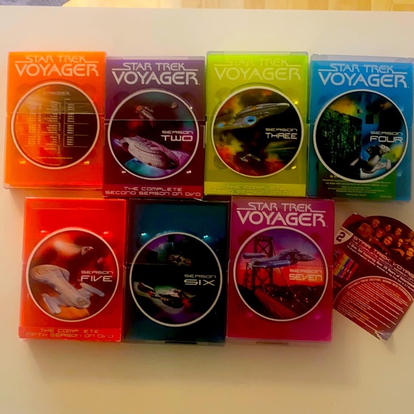 Star trek voyager complete dvd  set. Seasons 1 to 7 - Picture 1 of 6